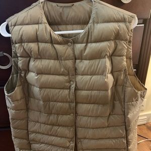 UNIQLO - Women’s Vest XL
